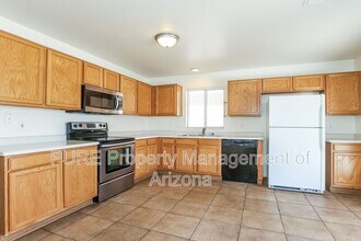 4317 N 111th Ln in Phoenix, AZ - Building Photo - Building Photo