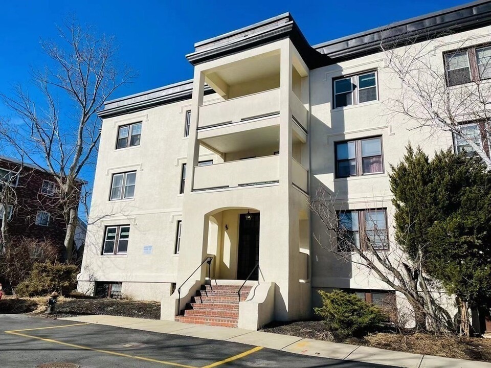 52 Alleghany St, Unit #2 in Boston, MA - Foto de edificio