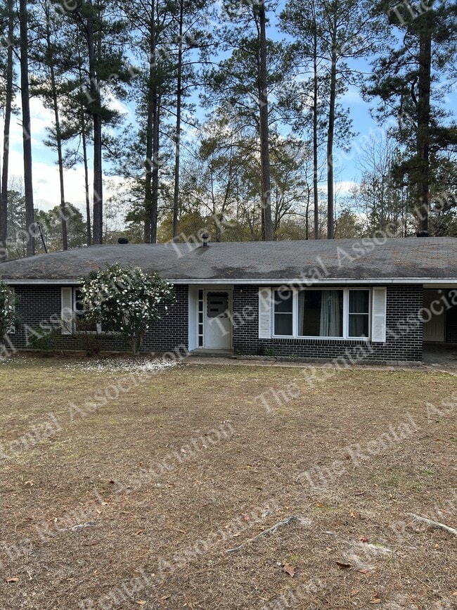 property at 1908 Roosevelt Dr