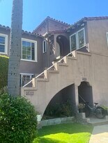 2500 S Bronson Ave, Unit 2850 in Los Angeles, CA - Building Photo