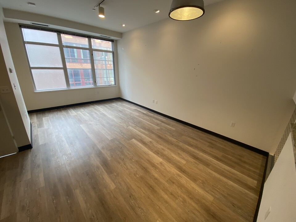 145 E Berkeley St, Unit 6 in Boston, MA - Building Photo