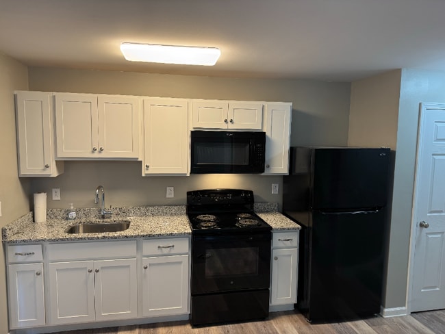 34 8th St in Wind Gap, PA - Foto de edificio - Building Photo