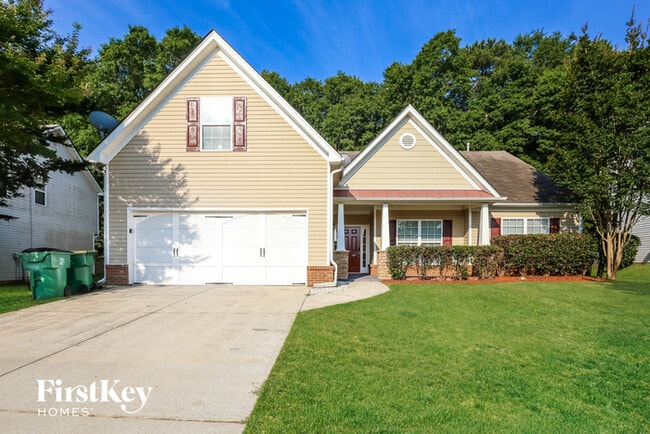 property at 33 Amherst Dr