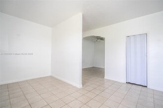 1935 Calais Dr in Miami Beach, FL - Building Photo - Building Photo