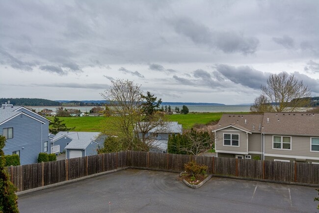 property at 1850 SW Scenic Heights St