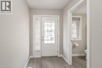 44 Gleason Cres in Kitchener, ON - Building Photo - Building Photo