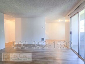 1364 NE 186th Ave in Portland, OR - Building Photo - Building Photo