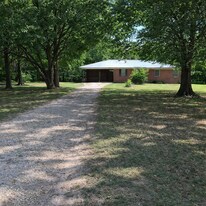 190 Rd 151 in Tupelo, MS - Building Photo