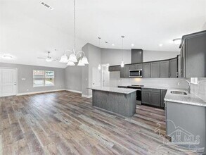 1454 Windy Ln in Gulf Breeze, FL - Building Photo - Building Photo