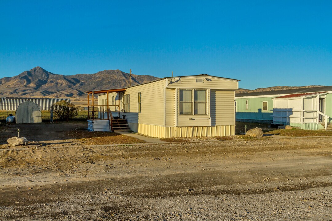 18120 N 4400 W in Fielding, UT - Foto de edificio