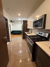 76 Cottage St in Jersey City, NJ - Building Photo - Building Photo