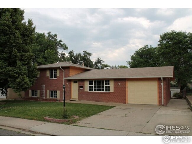 property at 1036 Lilac St