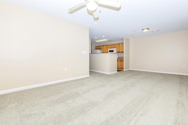 Lakeshore Crossing Apartments