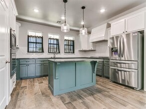 2503 Charlton Dr in Norman, OK - Building Photo - Building Photo