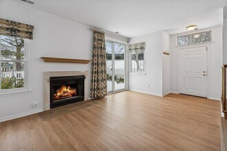 67 Bentley Ct in Bedminster, NJ - Building Photo - Building Photo