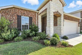 5605 Apple Grove Way in Fort Worth, TX - Building Photo - Building Photo