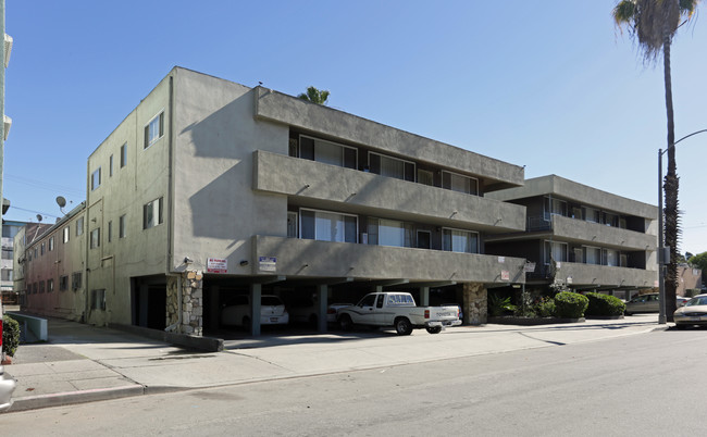 3430-3440 Elm Ave in Long Beach, CA - Building Photo - Building Photo