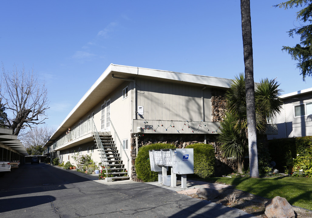 Minnesota Glen Apartments in San Jose, CA - Foto de edificio