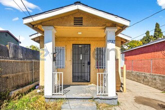 1737 E 108th St in Los Angeles, CA - Building Photo - Building Photo