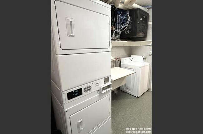 property at 2020 Commonwealth Ave