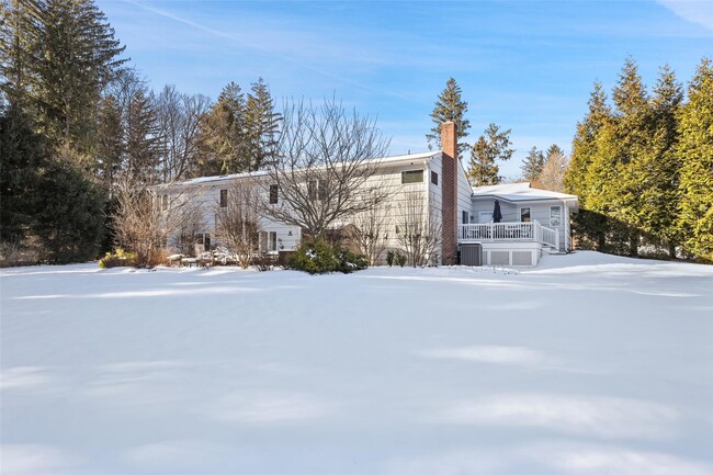 20 Evergreen Row in Armonk, NY - Building Photo - Building Photo