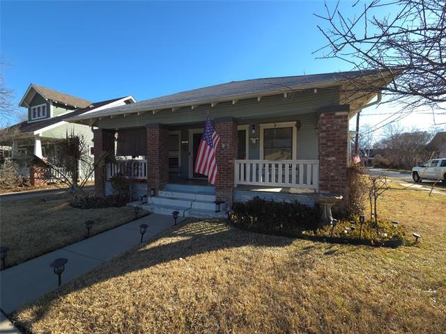 property at 1335 S Lake St