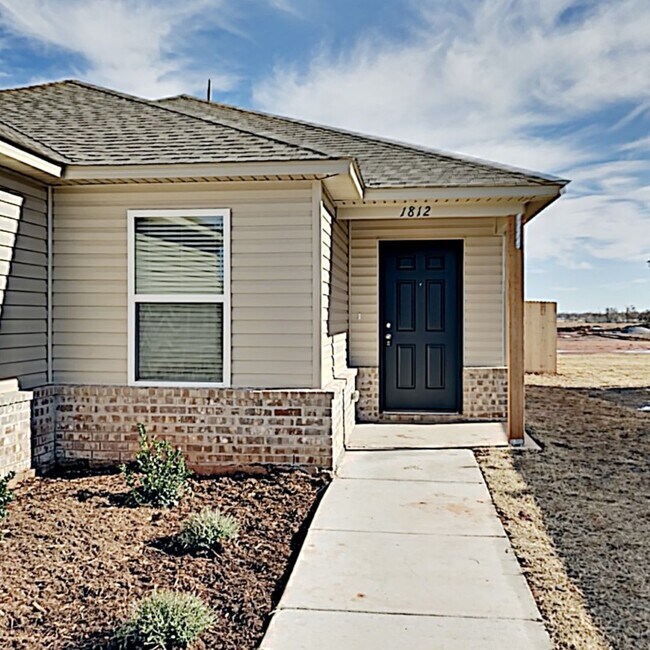 1812 Sloane Dr in Oklahoma City, OK - Building Photo - Building Photo