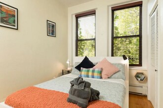 1418 Commonwealth Ave, Unit 6 in Boston, MA - Foto de edificio - Building Photo