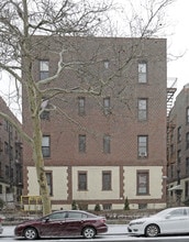 14447 Roosevelt Ave in Flushing, NY - Building Photo - Building Photo