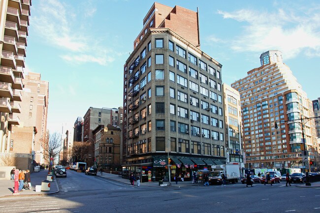2061-2065 Broadway in New York, NY - Building Photo - Primary Photo