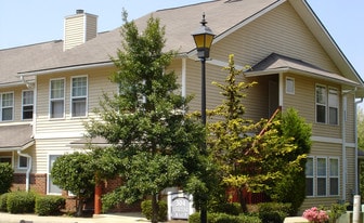 The Residences at Chadwick Square Court Apartamentos