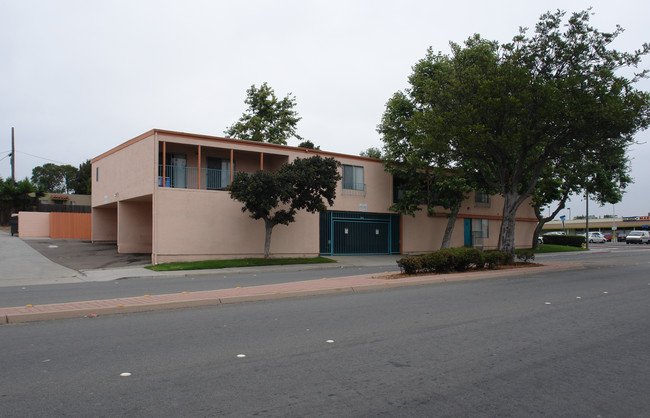 1086 Florence St in Imperial Beach, CA - Building Photo - Building Photo