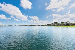 13116 SW 136th Terrace, Unit 1 in Miami, FL - Building Photo