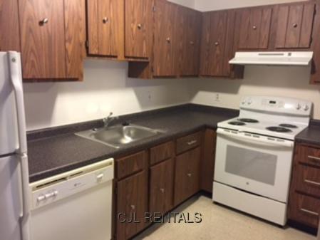 71 Montvale Ave-Unit -18 in Stoneham, MA - Building Photo - Building Photo