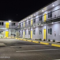 23 E Illini St in Phoenix, AZ - Building Photo