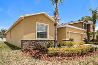 402 Blakely Ct in Ruskin, FL - Building Photo - Building Photo