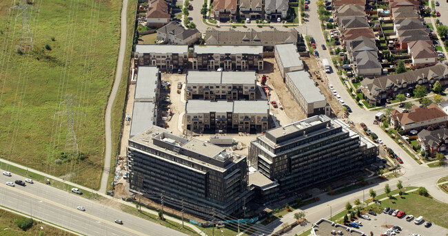 The Towns at Valera in Burlington, ON - Building Photo - Building Photo