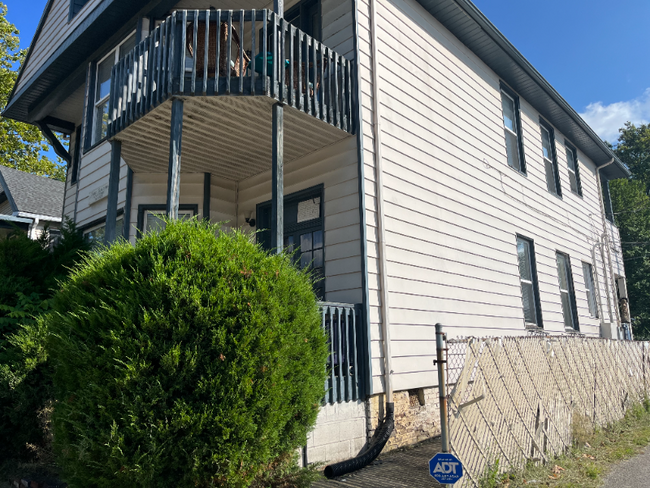 708 SE 3rd St-Unit -D in Evansville, IN - Building Photo - Building Photo