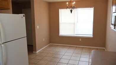 847 Rambling Oaks Dr in Norman, OK - Building Photo - Building Photo