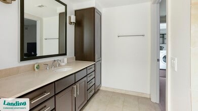 777 Preston St, Unit 11E in Houston, TX - Foto de edificio - Building Photo