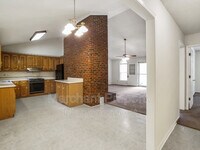 302 Wildmarsh Rd photo'