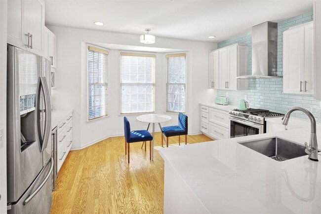 property at 453 Albany Ct