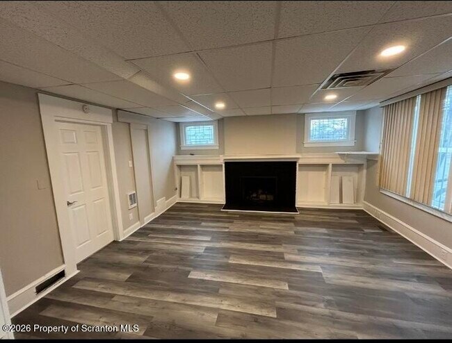 942 Wyoming Ave in Forty Fort, PA - Building Photo - Building Photo