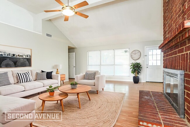 7002 Hawaii Ln in Arlington, TX - Building Photo - Building Photo