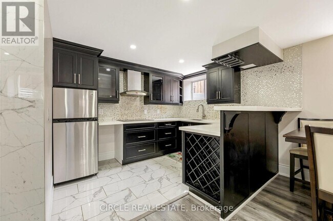 9 Brethby St in Caledon, ON - Building Photo - Building Photo