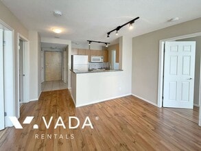 1420 W Georgia St in Vancouver, BC - Building Photo - Building Photo