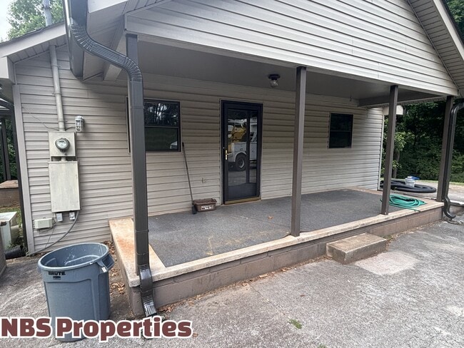 property at 809 Lester Rd