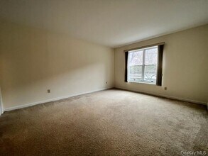 310 Jersey Ave-Unit -2 in Greenwood Lake, NY - Building Photo - Building Photo