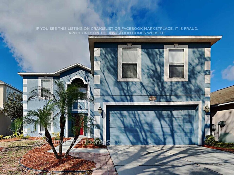 10341 River Bream Dr in Riverview, FL - Foto de edificio