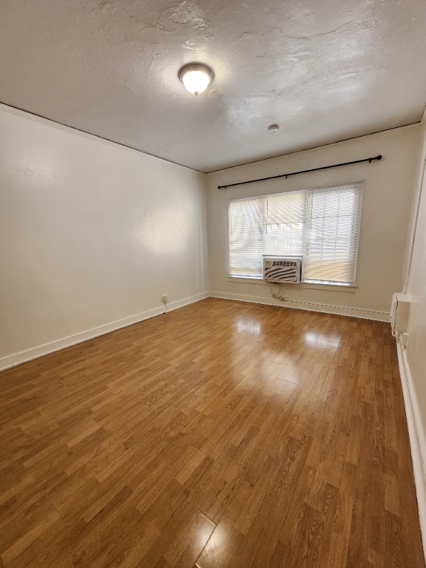 1825 Ivar Ave in Los Angeles, CA - Building Photo - Building Photo